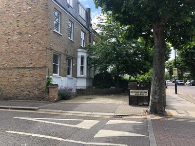 118 Brondesbury Road Apartments