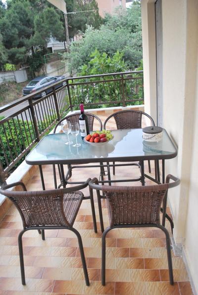 Cornelia Apartment