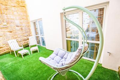 Pjazza Suites Boutique Hotel by CX Collection
