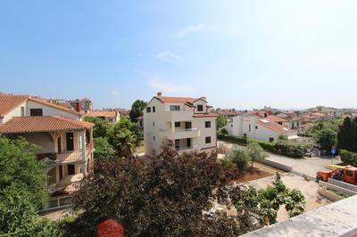 Apartments Lora