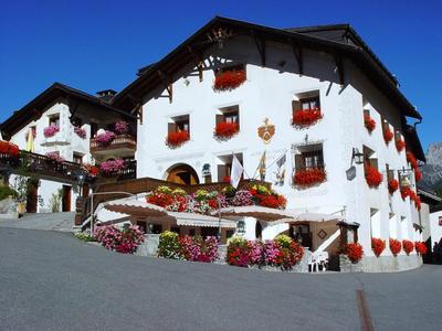 Relais & Châteaux Schlosshotel Chastè - Scuol Tarasp