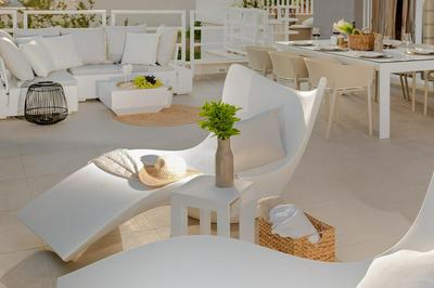 The Pleasurist only yours heated pool and terrace