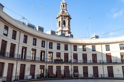 Plaza Redonda Center