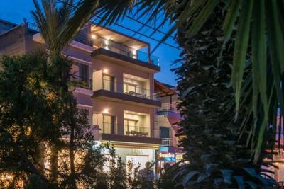 Sonia Center