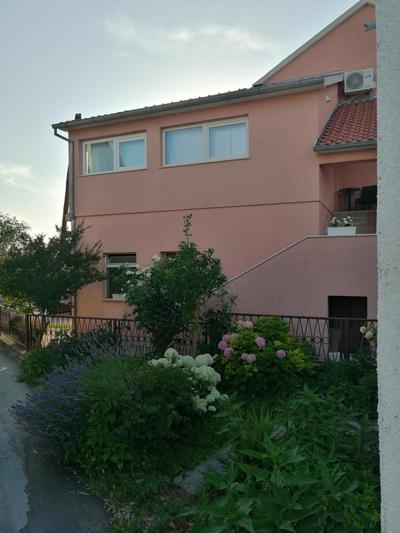 Apartman Elana