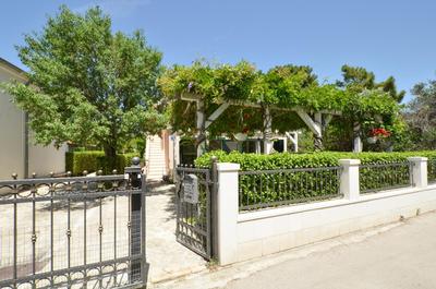 Apartment Wisteria
