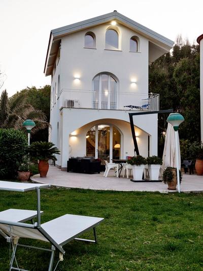 Villa sulla spiaggia tra Catania e Siracusa