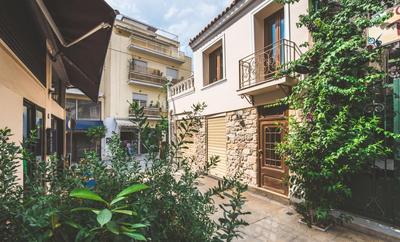 Stone house near Acropolis - Living Stone Diamond