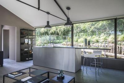 The Glass House & SPA - The Orginal One