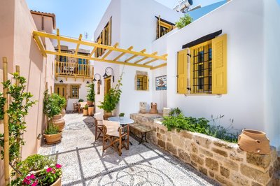 Villa the Old Courtyard