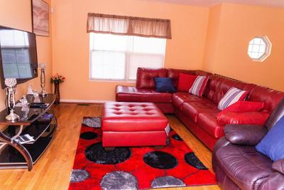 Gorgeous & Elegant 3Bedrooms 2Full-bath Upper Level of a single home