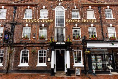 The Kings Arms and Royal Hotel, Godalming, Surrey - The Coaching Inn Group