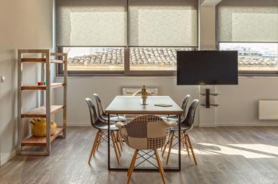 THE apartment 2 BDRS/2 BATHS luxury residence