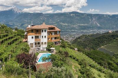 Aparthotel Abiná Lana Höhe