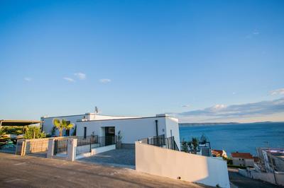 Holiday home Olive Exclusive - 8 people, heated pool, Okrug Gornji, sea view