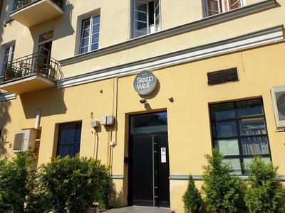 SLEEPWELL NOWY ŚWIAT - courtyard entrance Ordynacka 14St