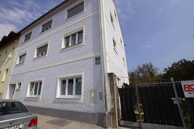 Andreas' Dachwohnung mit Terrasse