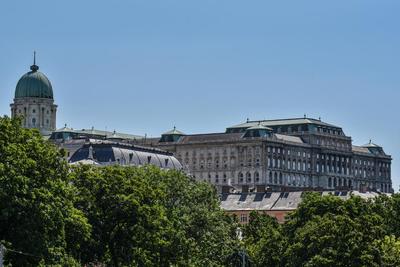 Castle Apartment With Panoramic Balcony