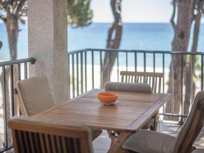 TarracoHomes, Beach Apartment with Terrace in Cambrils