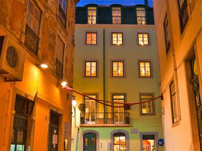 Lisbon Colours Bairro Alto Apartments