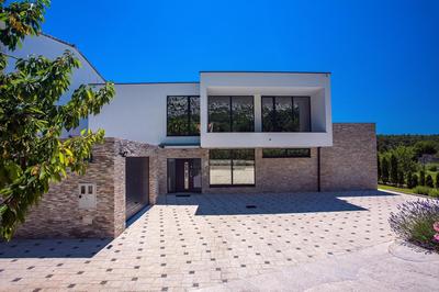 Villa Agava with heated pool, Jacuzzi, sauna, gym, 4 en-suite bedrooms