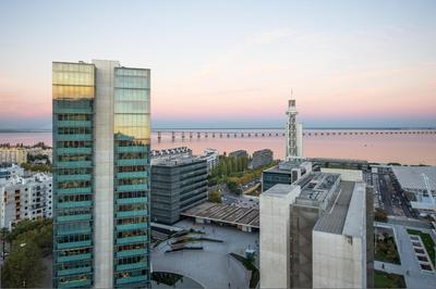 Panoramic Living