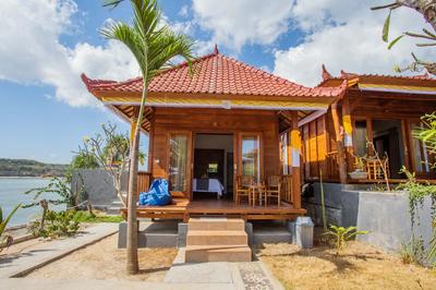 Nusa Veranda Sunset Villas & Restaurant