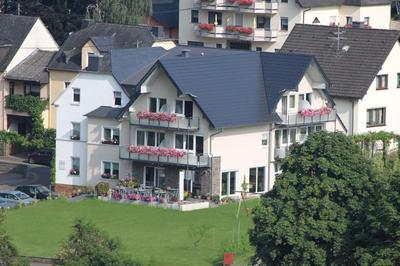 Weinbergs Loge, Kuva 2