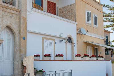 DELPOSTO Marina di Ragusa (elt)