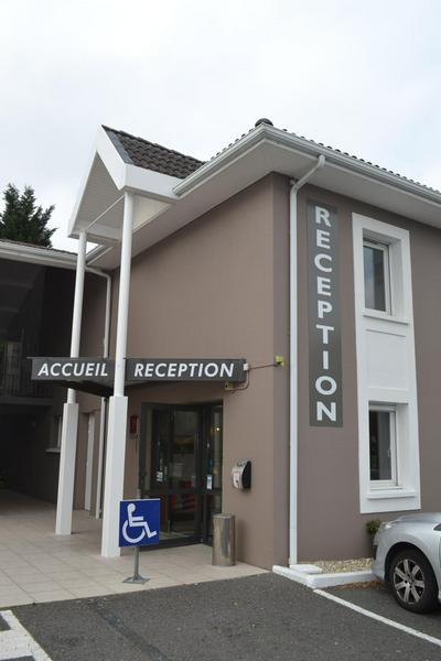 Hôtel Formules Club 2