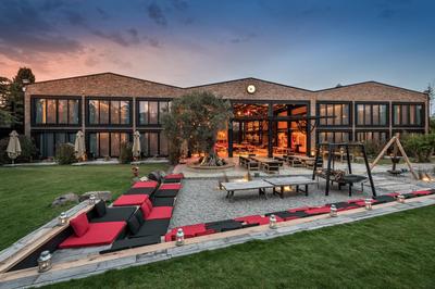 Warehouse By The Stay