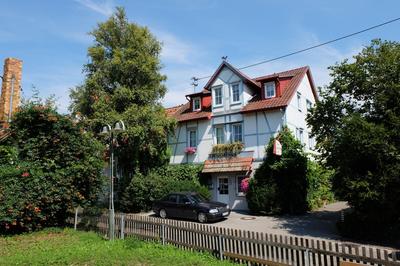 biozertifiziertes Hotel Höpfigheimer Hof mit Wein-Shop