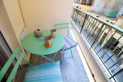 FLOW - White Tower Two Bedroom Suite
