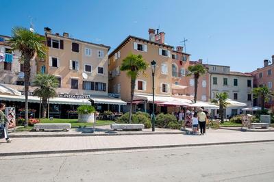 Riva Residence