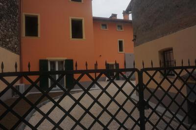 La casa di Edone