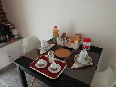 CASA FREJUS . COMODO AL CENTRO E AL POLITECNICO BUS 33 E 42