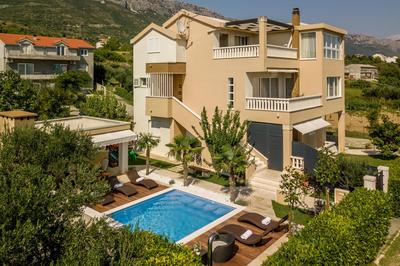 Villa Fox Exclusive