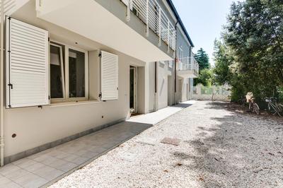 Campus House
