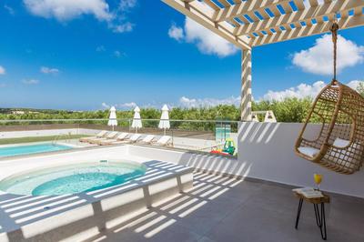 Rosmerta Villa, with Private Pool 65 square meters, BBQ & Heated SpaWhirlpool, By ThinkVilla