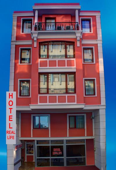 Real Life Otel - Image 18