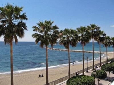 Nuevo y lujoso apartamento en Marbella Centro a pie de playa 625