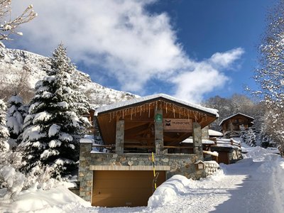 Monster Chalets