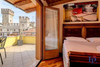 Desenzanoloft Penthouse Never say Never Sirmione
