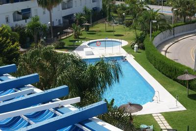 Costa Ballena Cómodo Bajo con Piscina, Patio y 3 Dormitorios Parking free