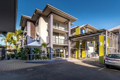 Southern Cross Atrium Apartments