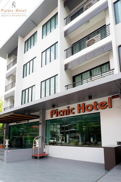 Picnic Hotel Bangkok - Rang Nam