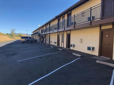 Golden Hills Motel, Billede 2
