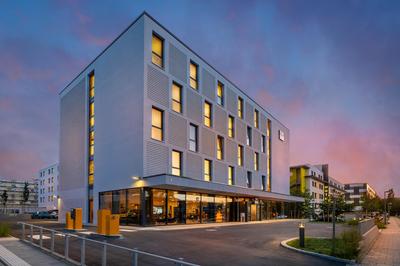 Holiday Inn - the niu, Fury Aschheim Messe by IHG