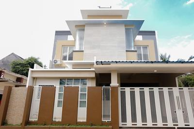 OYO Flagship 1603 Antosa Family Residence Silver Key