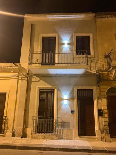 Donna Nunzia Home